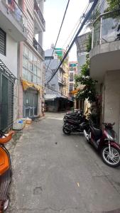 BÁN NHÀ ĐƯỜNG HUỲNH VĂN BÁNH P.11 Q.PHÚ NHUẬN 52m2 2 tầng 6.45 tỷ