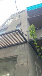 Bán nhà đường Nguyễn Thượng Hiền P.7 Quận Phú Nhuận 81m2