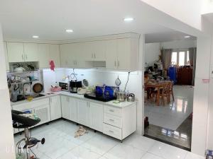Bán nhà đường Phạm Văn Hai P.8 Quận Phú Nhuận giá 3,7 tỷ