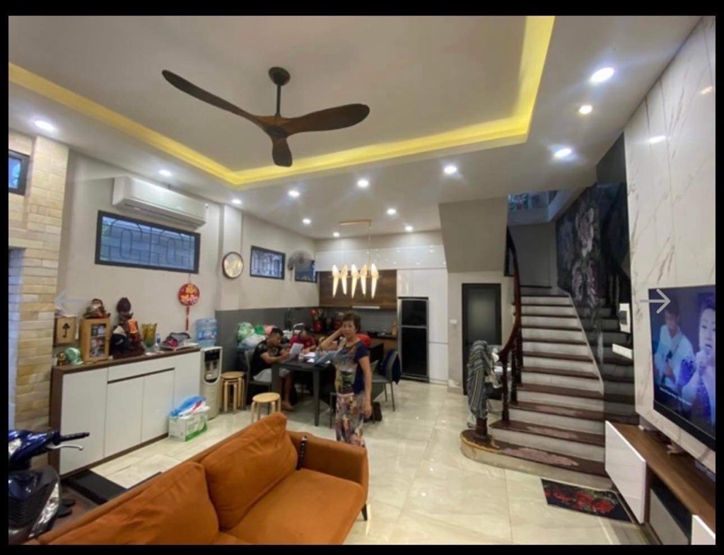 Nguyễn Trãi - Thanh Xuân sẵn NHÀ Ở NGAY DT40m, MT5m, 4tầng, Nhỉnh 7 tỷ ( có thương lượng). Gọi ngay em Long 0969557061