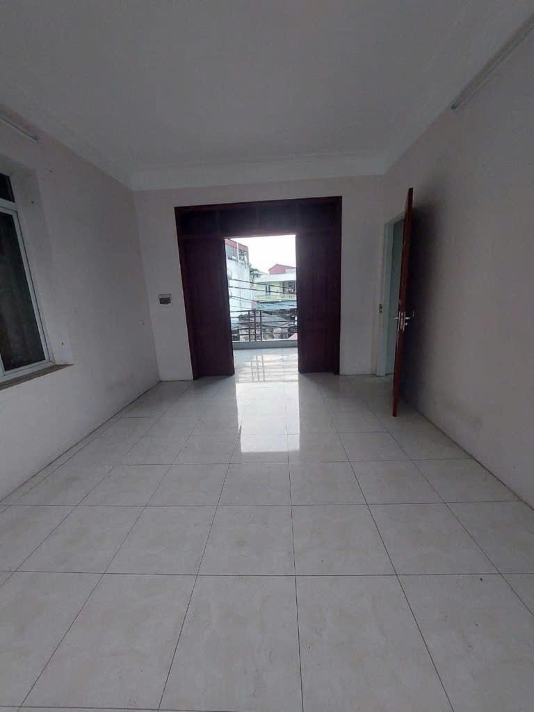 Bán gấp nhà Dương Xá, nhà đẹp, hiếm, 58m 3 tầng MT 5m 4.6 tỷ