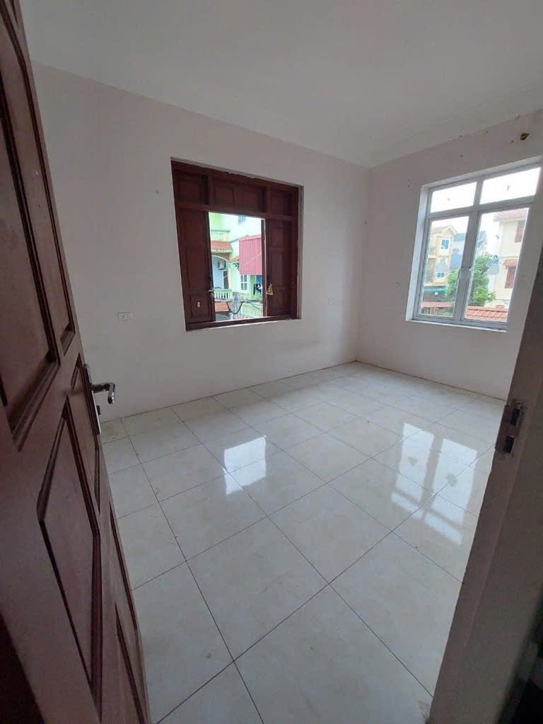 Bán gấp nhà Dương Xá, nhà đẹp, hiếm, 58m 3 tầng MT 5m 4.6 tỷ