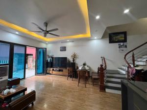 Bán nhà,đường Bát Khối