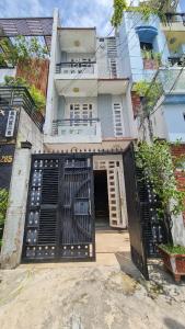 BÁN NHÀ NGUYÊN CĂN 9.3 TỶ, ĐƯỜNG SỐ 3, 80M2.