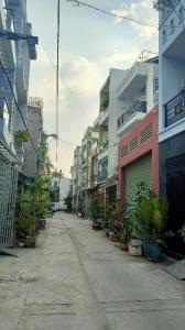 BÁN NHÀ NGUYÊN CĂN 4.95 TỶ, ĐƯỜNG HỒ VĂN LONG, 85M2.
