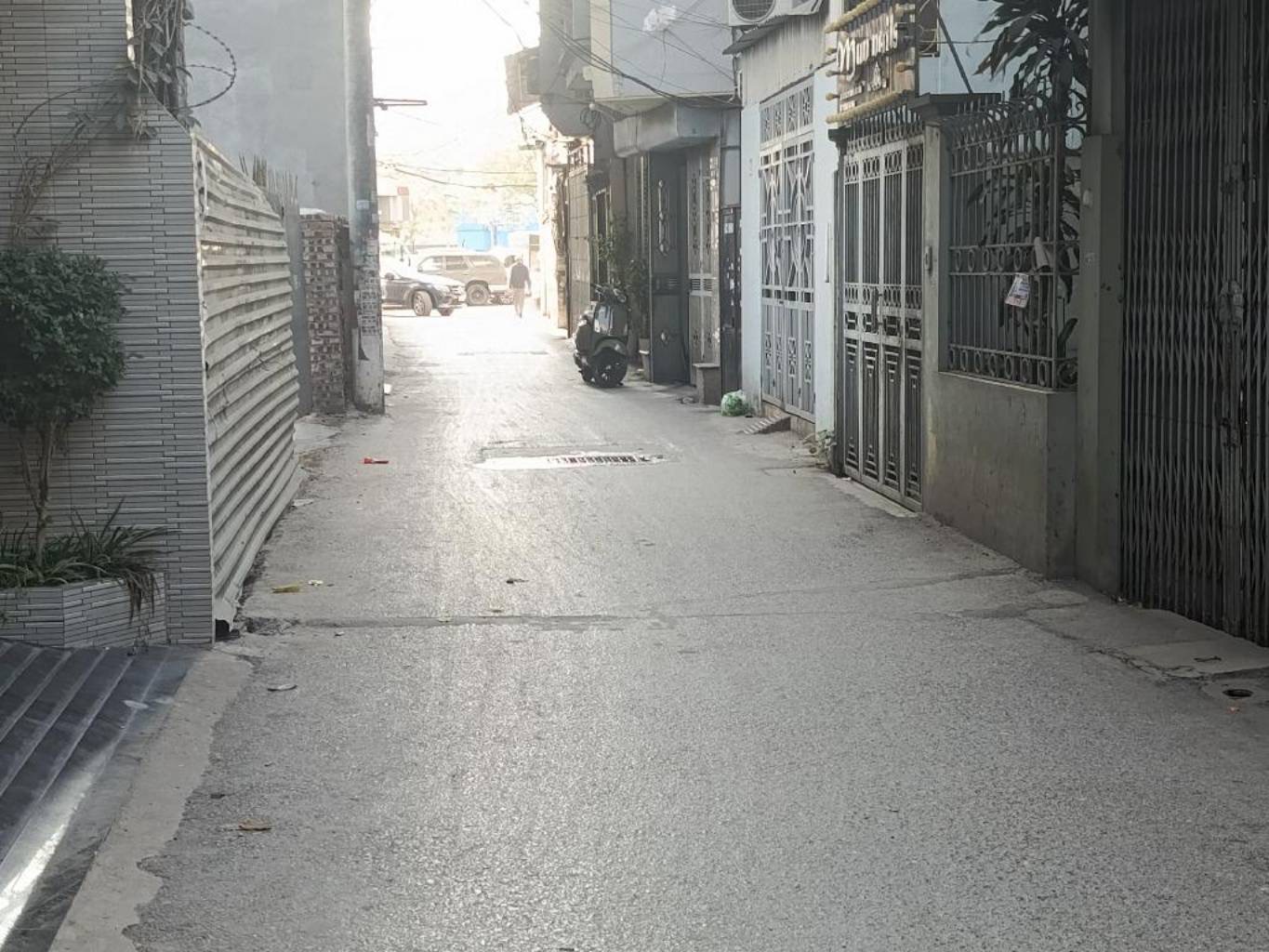 BÁN ĐẤT (tặng nhà) NGUYỄN ĐỨC CẢNH - DT 170m, MT 5.6M, 22.5 tỷ vào việc