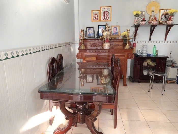 Bán nhà 2 tầng hẻm 4m đường Hoàng Bật Đạt