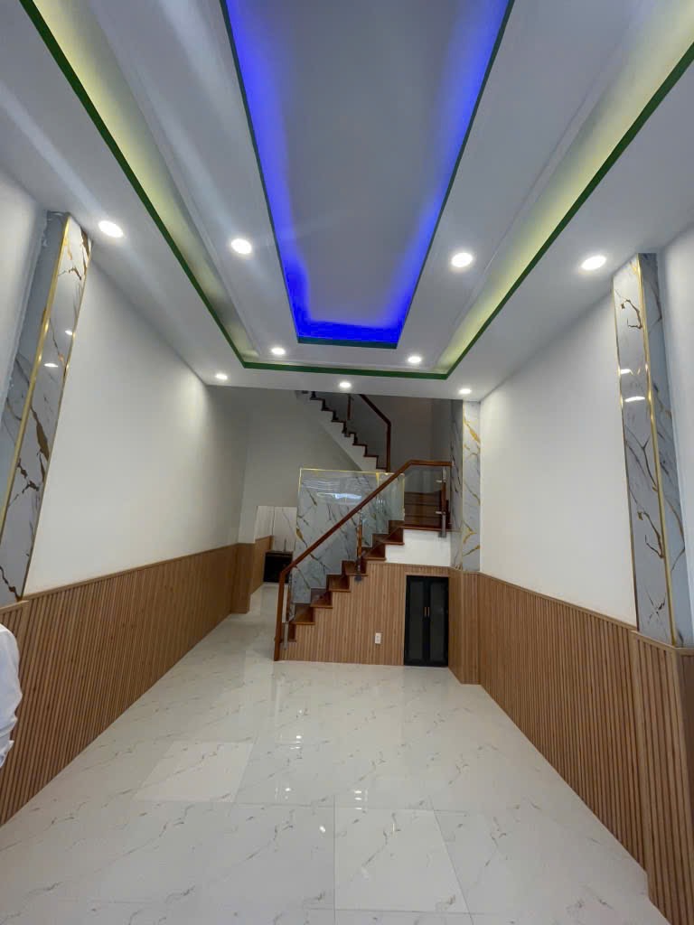 BÁN NHÀ MỚI HẺM PHẠM THẾ HIỂN P.4 Q.8 GIÁ CHỈ NHỈN 5 TỶ
