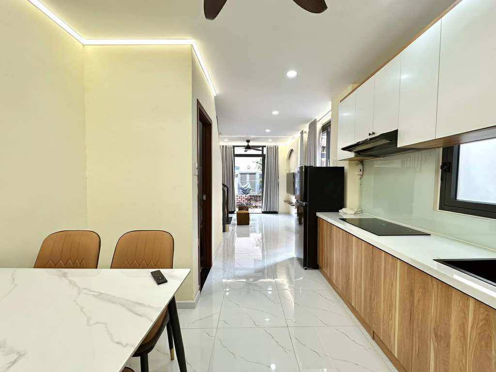 NHÀ MỚI XINH LUNG LINH NGAY HOÀNG SA P.9 QUẬN 3 HẺM THÔNG - SÁT MẶT TIỀN - LÔ GÓC 2 MẶT HẺM THOÁNG KO LG - DTSD 28M2 - 3,3x9 - 2 TẦNG - SỔ A4 - 4.x TỶ -