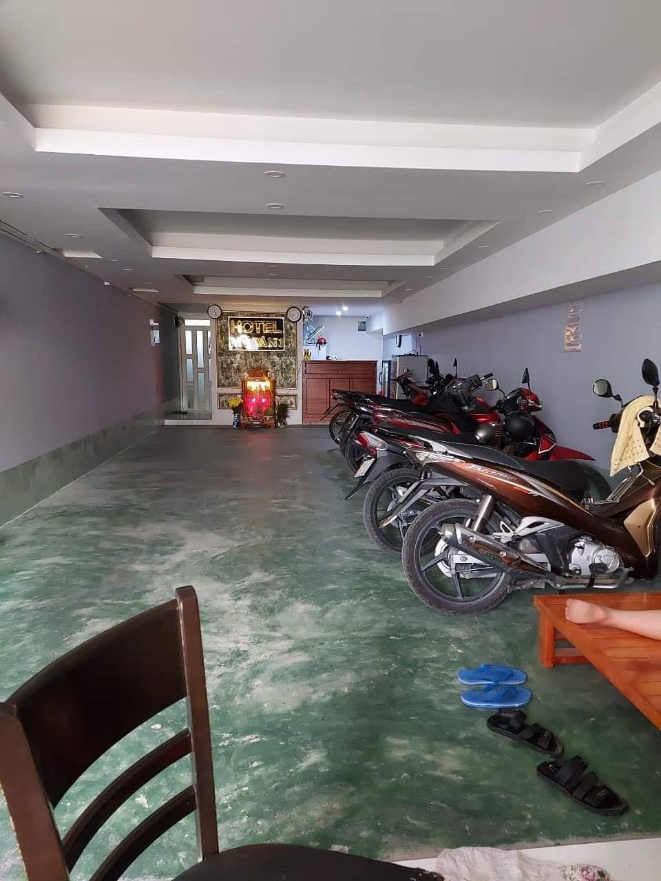CHÍNH CHỦ GỬI BÁN – KHÁCH SẠN 5 TẦNG KHU VỰC TRUNG TÂM QUẬN 12