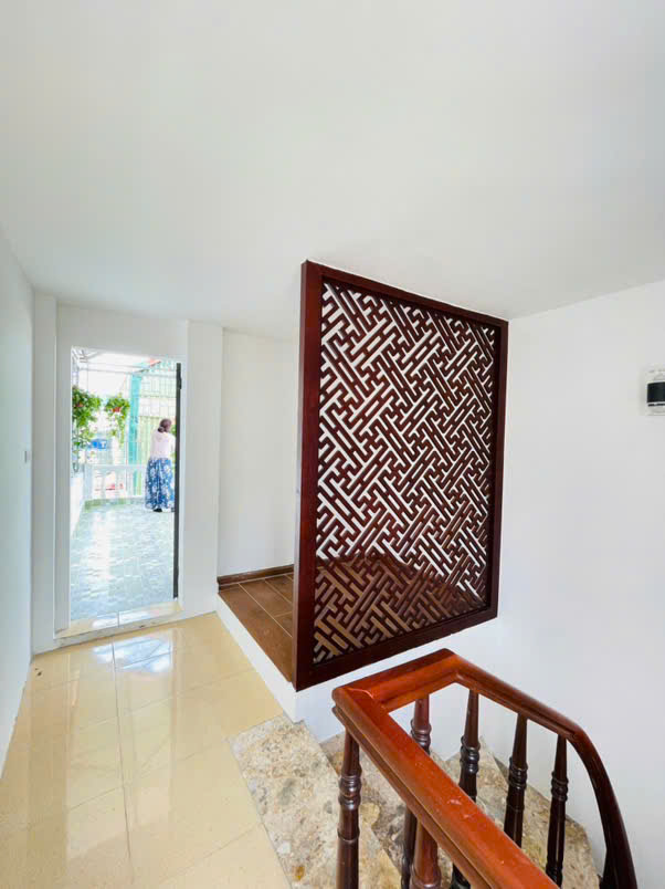 Siêu phẩm Đường Trương Định 24m x 5 tầng 5.4 tỷ