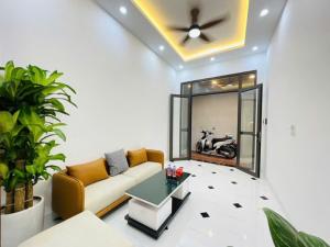 Siêu phẩm Đường Trương Định 24m x 5 tầng 5.4 tỷ