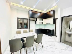 NHÀ 5 TẦNG - Ở THOÁNG - KHU VỰC AN SINH ĐỈNH - SỔ HỒNG