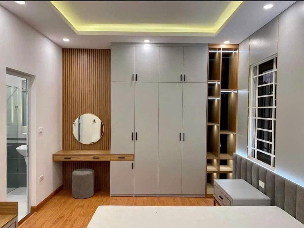 NHÀ PHỐ GẦN TRỊNH VĂN BÔ 35M² - 5 TẦNG - GIÁ 5,3 TỶ RA ĐƯỜNG Ô TÔ TRÁNH 10M.