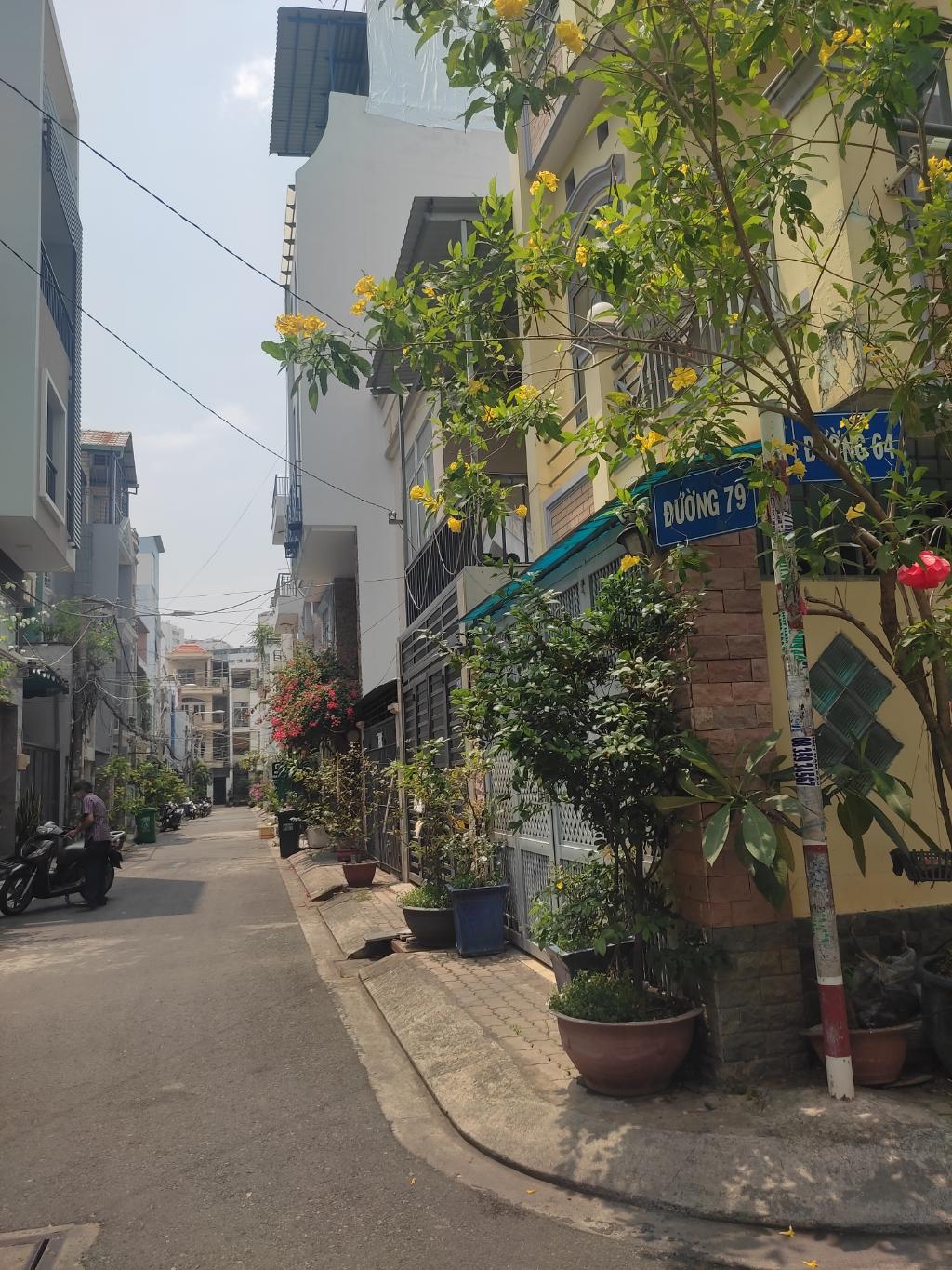 QUẬN 7 - BÁN CHDV - 9 PHÒNG - HẦM - THANG MÁY - HXH - DÀI 15M - 13.x TỶ
