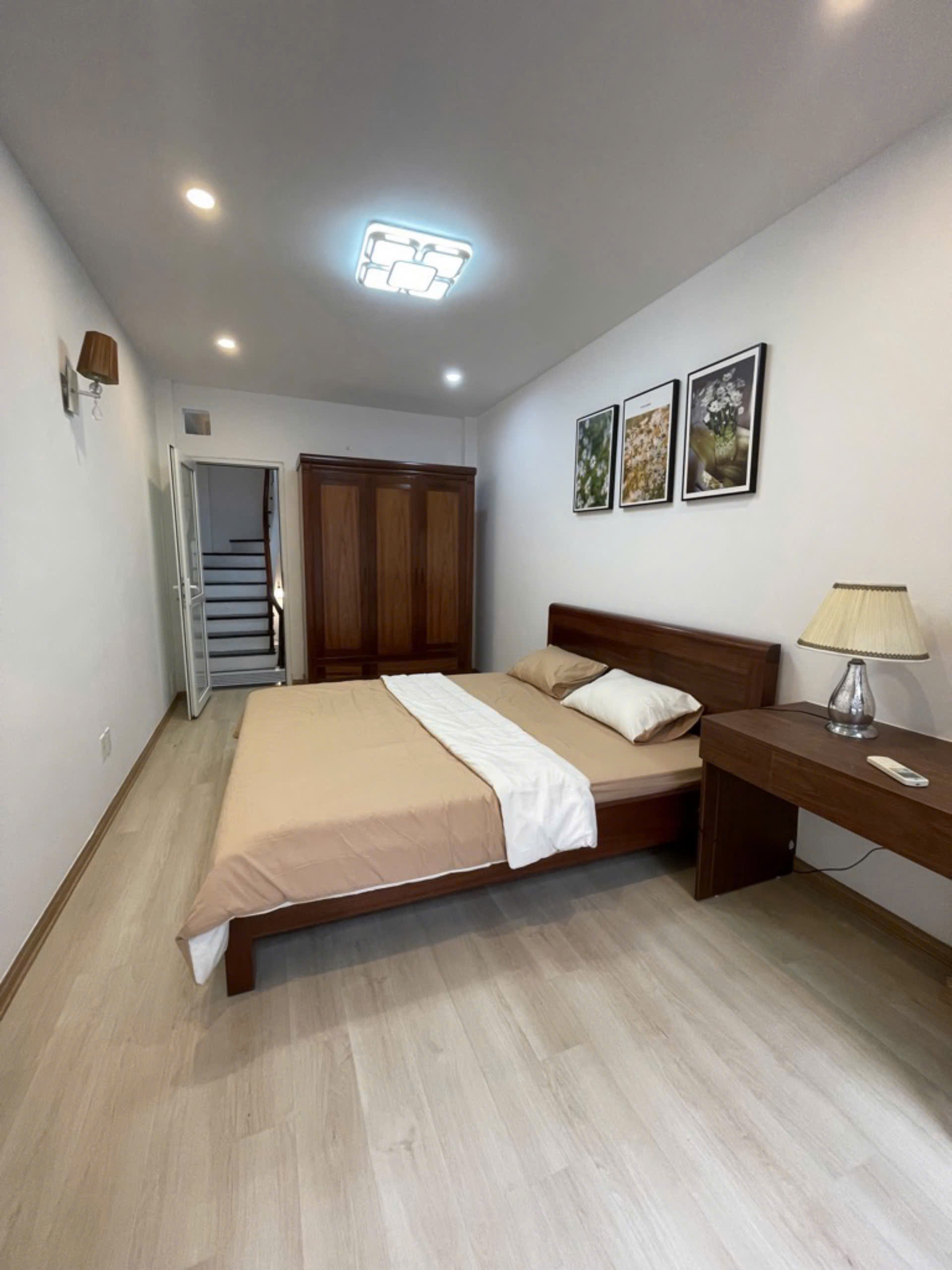 NHÀ PHỐ LĨNH NAM - ĐƯỜNG Ô TÔ VF9 - Ở NGAY - 25M2 - 4 TẦNG - 5 TỶ