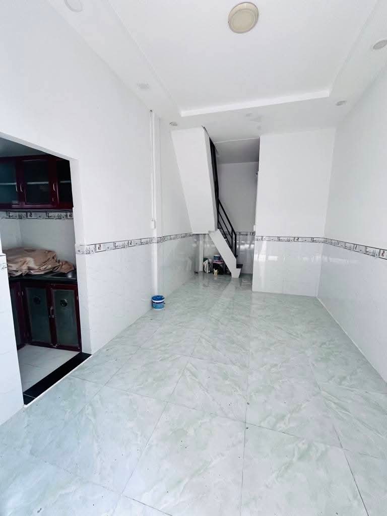Nhà đẹp vào ở ngay nằm trên đường Phạm Thế Hiển Q8 giá chỉ 2ty680