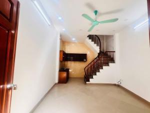 NHÀ SIÊU HIẾM XUÂN LA - TÂY HỒ 38M2 MẶT TIỀN 5.5M