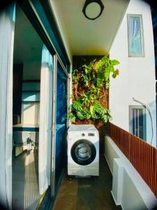 Bán nhà hẻm xe hơi mặt tiền khu Phan Xích Long Phú Nhuận