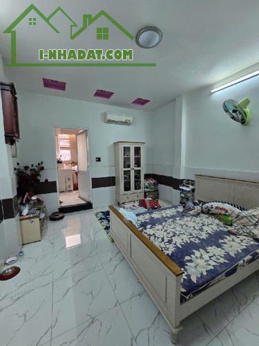 NHÀ BTCT 3 TẦNG 126M2 MẶT TIỀN KINH DOANH VÕ THÀNH TRANG, NGAY NGÃ 4 BẢY HIỀN SẦM UẤT