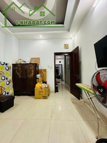 NHÀ BTCT 4 TẦNG 86M2 MẶT TIỀN ĐƯỜNG ĐẶNG MINH TRỨ, SÁT BÊN KHU BÀU CÁT