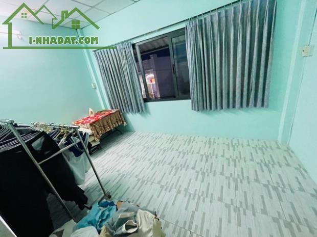 NHÀ 3 TẦNG 52M2 HẺM XE HƠI THÔNG 1 SẸC TÔ HIỆU, NỞ HẬU TÀI LỘC 7M