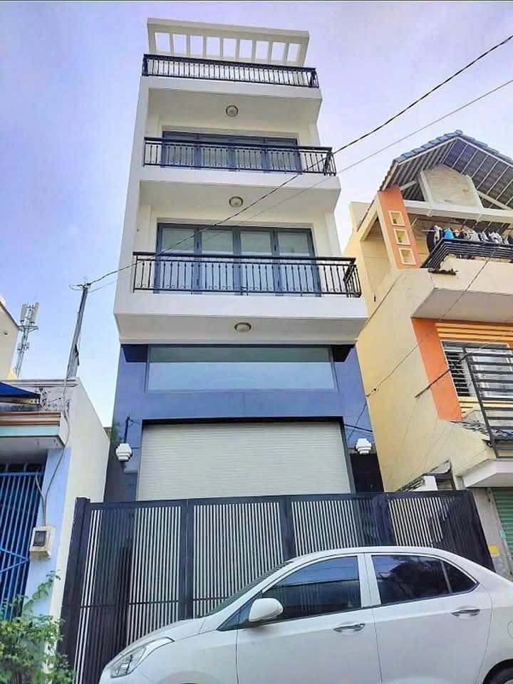 BÁN NHÀ HOÀ BÌNH - Q.11 - ĐỐI DIỆN ĐẦM SEN - 5 TẦNG - DT 5.2X13M - XE HƠI NGỦ TRONG NHÀ - VIEW PHÁO HOA ĐẦM SEN PARK - GIÁ 10,5 TỶ CÒN TL