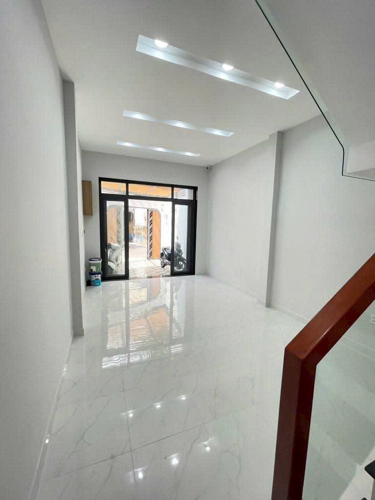 TRỊNH ĐÌNH TRỌNG - GIÁP QUẬN 11 - 100M2 (4.2X22) NỞ HẬU 4.8M - ĐƯỜNG NHỰA 6M THÔNG - 3 TẦNG MỚI ĐẸP - GIÁ 10 TỶ 8  CÒN TL