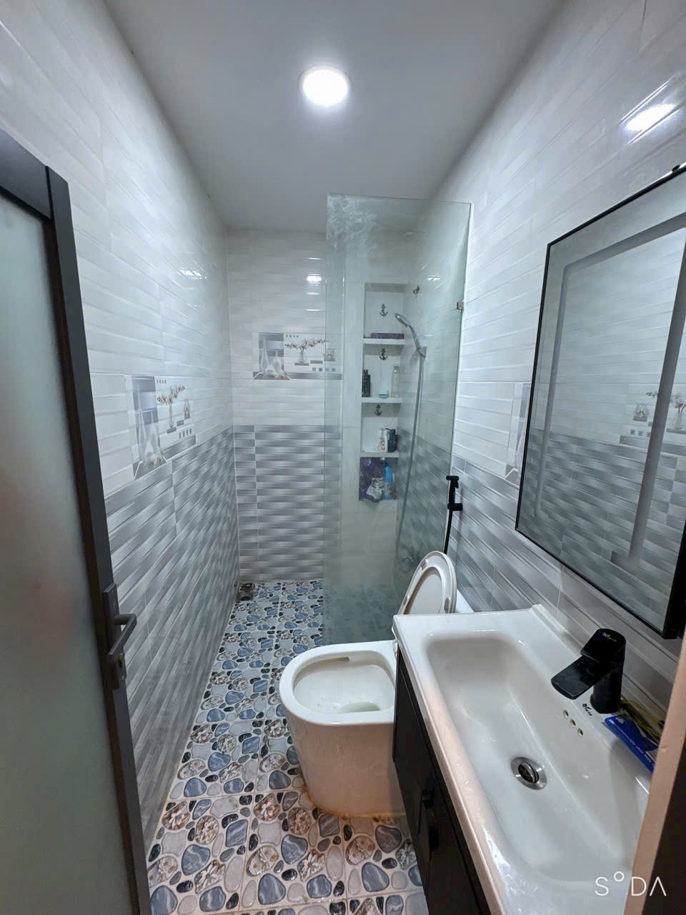 BÁN NHÀ 1/ ĐƯỜNG 3/2 QUẬN 11 , HẺM 3M THÔNG THOÁNG - 2 TẦNG - 2PN - TDT 68,8M2 - DTCN 34,4M2 - GIÁP Q5 , Q6 - NHÀ MỚI ĐẸP - GIÁ CHỈ 4,6 TỶ CÒN TL