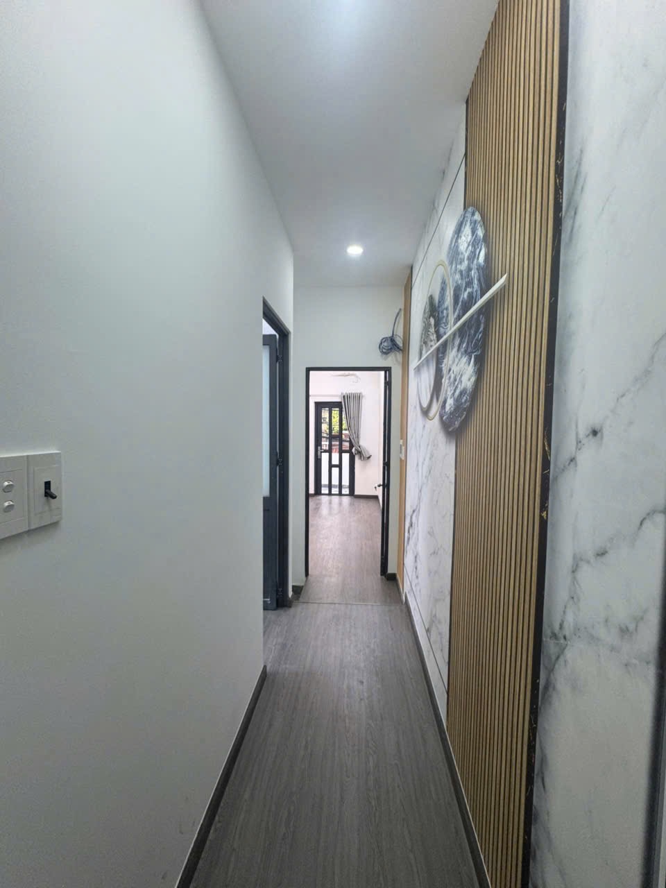 BÁN NHÀ SIÊU PHẨM TRƯƠNG PHƯỚC PHAN - HẺM THÔNG LÊ VĂN QUỚI - BÌNH TÂN - 50M2 - 5 TẦNG - 7PN - KHU SẦM UẤT - GẦN TRƯỜNG HỌC - CHỢ - SIÊU THỊ - GIÁ CHỈ 6,5 TỶ CÒN TL