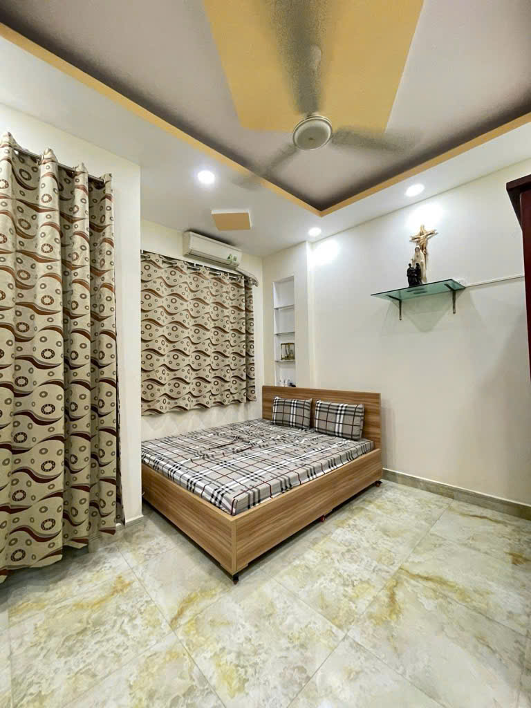 Bán gấp nhà Liên Tỉnh 5 Quận 8, 44.7m2, 4 tầng bê tông cốt thép, giá 5 tỷ