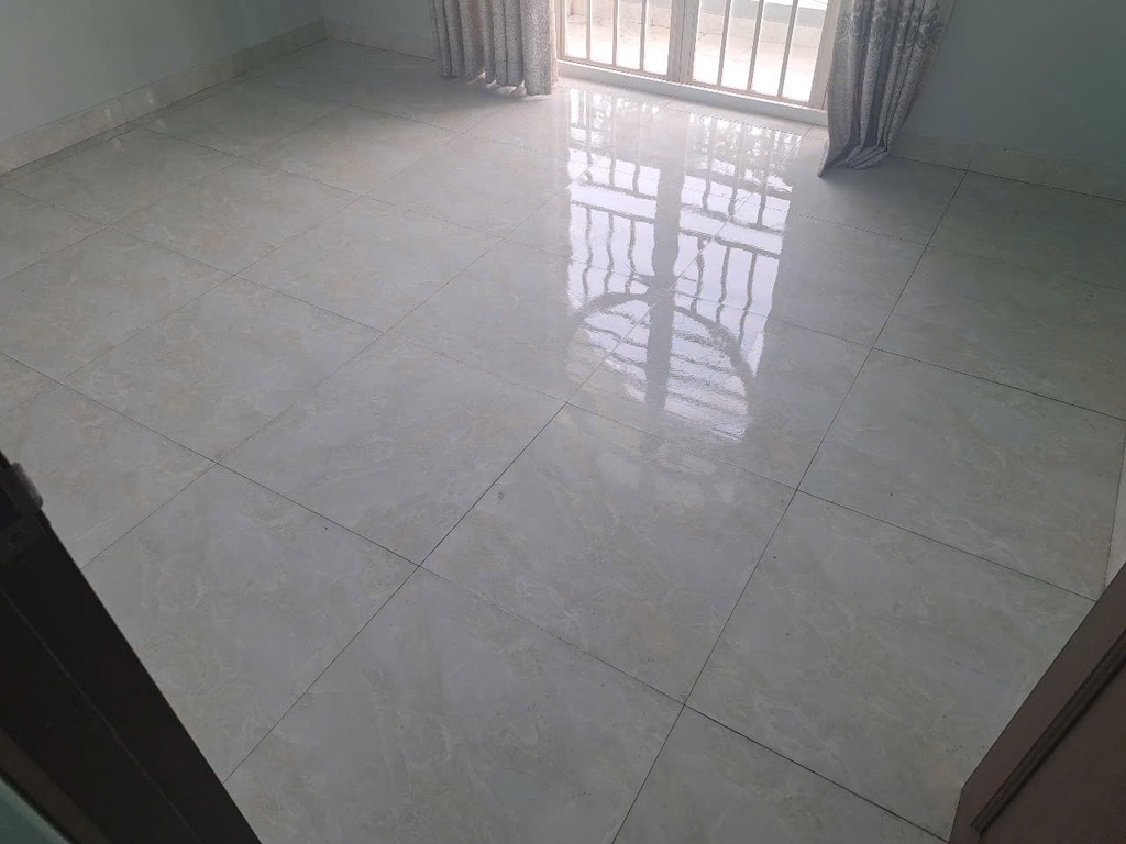 Nhà đẹp khu Phú Mỹ Hưng, nhà chính chủ. Vị trí hẻm thông thoáng, xe hơi đỗ cửa, DT: 57m2, giá chỉ 6,8 tỷ