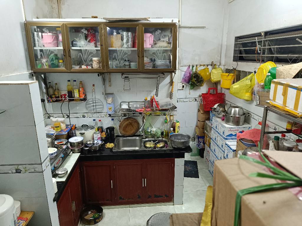 Nhà MT Hưng Phú Quận 8, mặt tiền Hưng Phú, tuyến đường thương mại sầm uất ; DT 45m2; giá 11,7 tỷ; Giao thông cực thuận tiện qua Q1, Q5, Q7