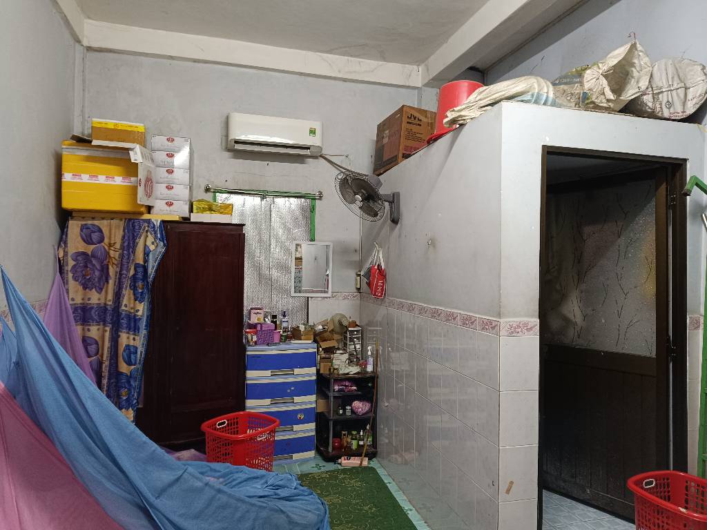 Nhà MT Hưng Phú Quận 8, mặt tiền Hưng Phú, tuyến đường thương mại sầm uất ; DT 45m2; giá 11,7 tỷ; Giao thông cực thuận tiện qua Q1, Q5, Q7