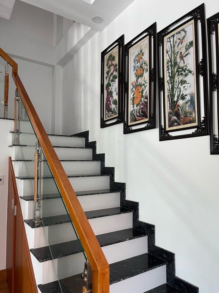 Bán nhà mặt tiền Trung Mỹ Tây 16 68 mét vuông 5 x 15m (nở hậu 5,5 m) giá bán 7,1tỷ