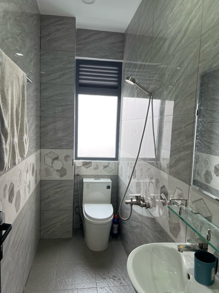 Bán nhà mặt tiền Trung Mỹ Tây 16 68 mét vuông 5 x 15m (nở hậu 5,5 m) giá bán 7,1tỷ
