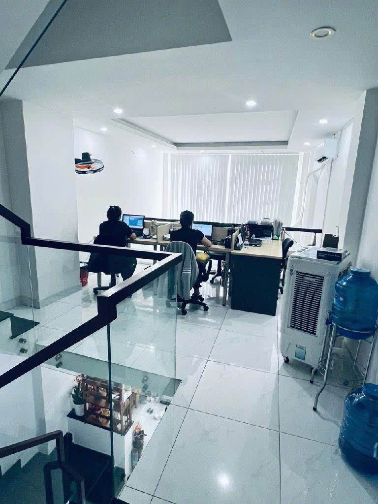 Bán nhà sát mặt tiền Trường Sa, 45.8m2, xây mới 5 tầng BTCT, 8.9 tỷ