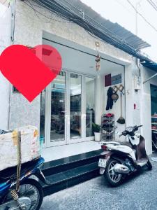 Bán nhà sát mặt tiền Trường Sa, 45.8m2, xây mới 5 tầng BTCT, 8.9 tỷ