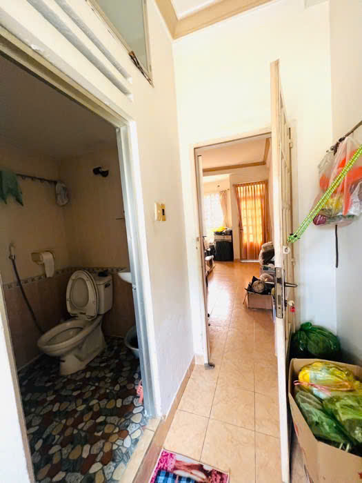 Bán nhà hẻm xe hơi Lạc Long Quân; 3x11m; 4 tầng; sổ hồng; 6,2 tỷ