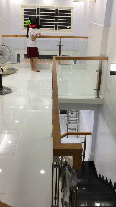 Bán nhà hẻm xe tải Lạc Long Quân; 3x11.4m; 4 tầng; sổ hồng; 8,4 tỷ