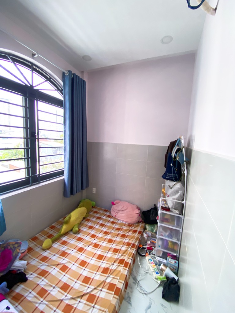 Bán nhà nhỏ xinh 77, Tân Quy; 3,5x7m; 3 lầu; 3PN; sổ hồng; 5,5 tỷ
