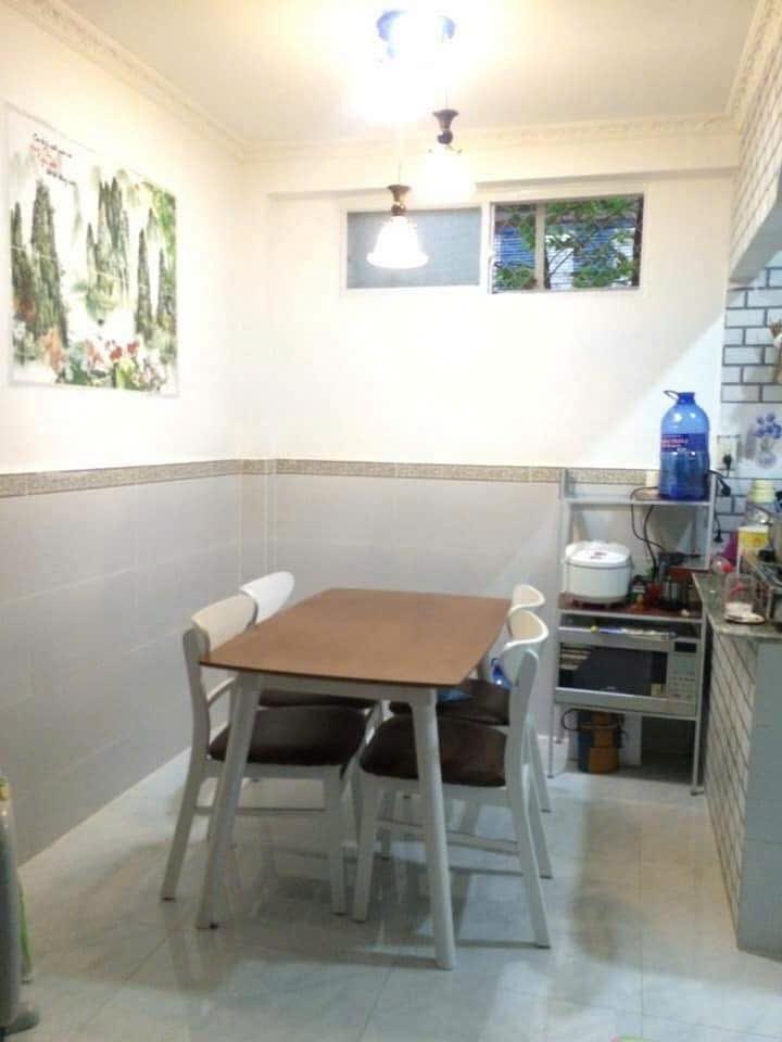 Bán nhà đường Tân Thuận Tây (xe hơi gần cửa); 2PN; 2WC; thu nhập 6tr/tháng; sổ hồng