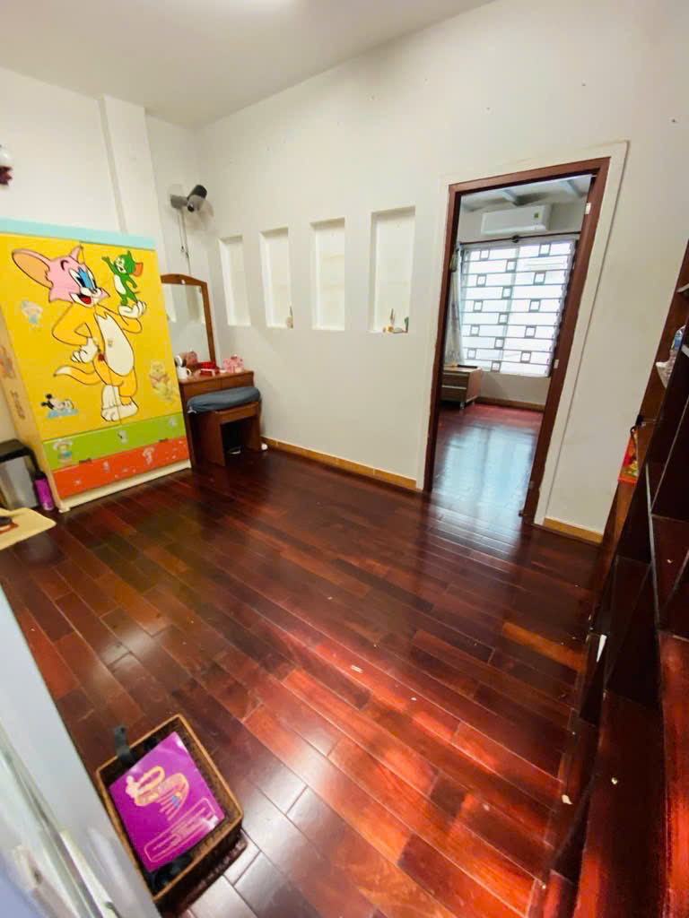 Bán nhà Lê Văn Lương (xe hơi đỗ cửa); 4x7m; 2PN; 3WC; sổ hồng; 4,2 tỷ