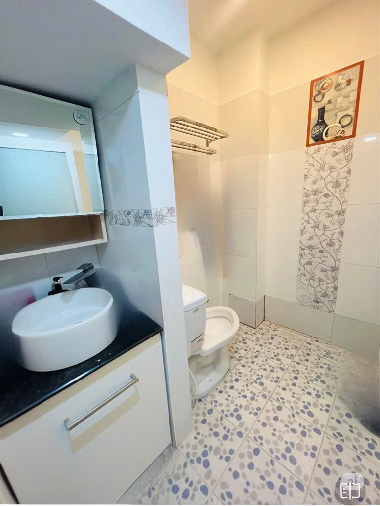 Bán nhà Lê Văn Lương (xe hơi đỗ cửa); 4x7m; 2PN; 3WC; sổ hồng; 4,2 tỷ