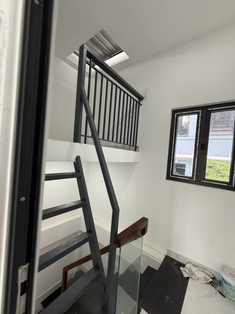 Bán nhà Lâm Văn Bền (đầy đủ tiện ích); 23m2; 3PN; sổ hồng
