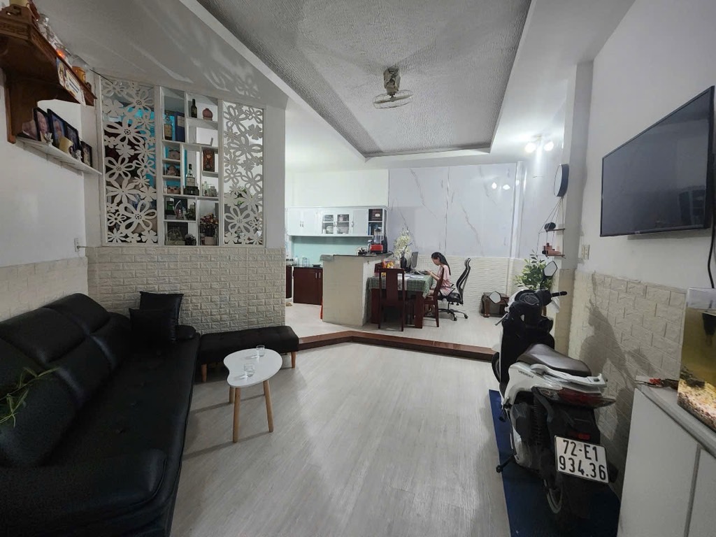 bán nhà mặt tiền Bế Văn Cấm; 41m2; 2 tầng; tiện cho thuê; sổ hồng hoàn công