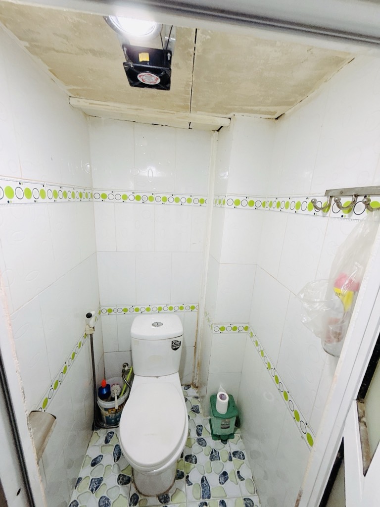Bán nhà Huỳnh Tấn Phát (xe hơi gần cửa); 36m2; 2 tầng; 2WC; sổ hồng cầm tay