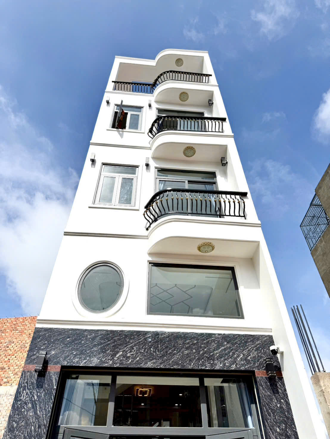 Bán nhà HXH 8m Kinh Dương Vương; 4x13m; 5 tầng; 4PN; 5WC; tặng NT cao cấp; SH hoàn công