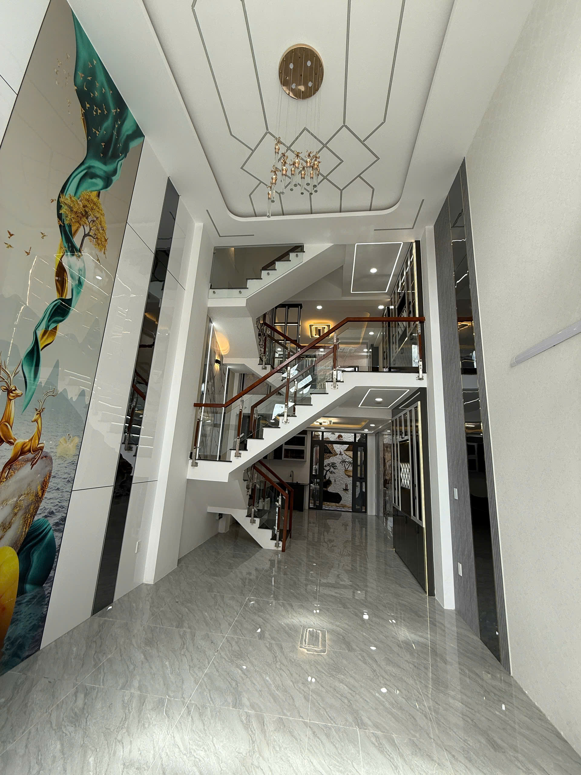 Bán nhà HXH 8m Kinh Dương Vương; 4x13m; 5 tầng; 4PN; 5WC; tặng NT cao cấp; SH hoàn công