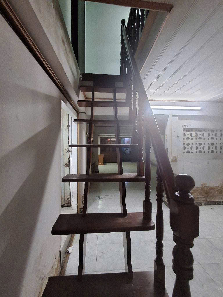 Bán nhà Huỳnh Tấn Phát (cạnh Bùi Văn Ba); 6x14m; tiện xây mới; sổ hồng cầm wtay